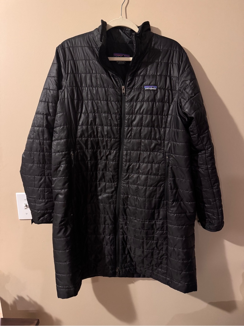 Patagonia Women's Nanopuff Black Quilted Lightweight Long Parka - size XL